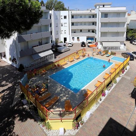 Residence La Pigna Rosolina Mare Exterior photo